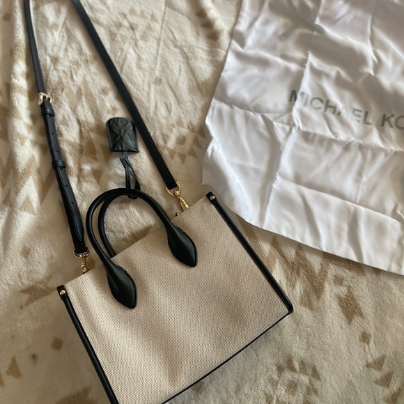 Michael Kors Mirella Black and beige bag - Picture 2 of 6